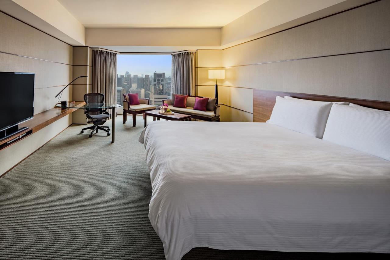 Regent Taipei Hotel Exterior photo Deluxe Room