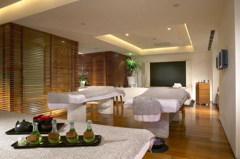 Regent Taipei Hotel Exterior photo The spa at The Landmark, Hong Kong