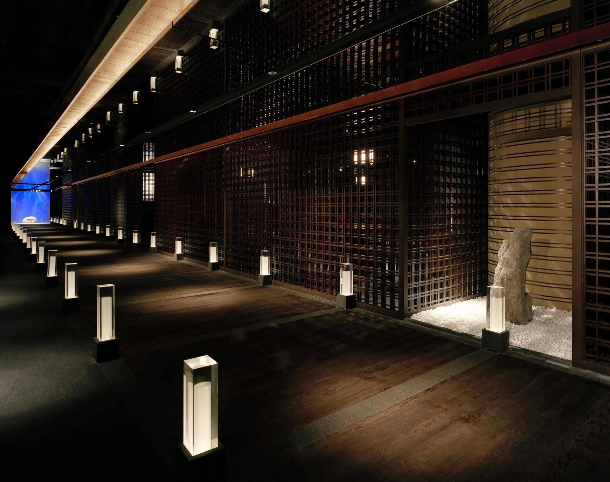 Regent Taipei Hotel Exterior photo The entrance to the restaurant