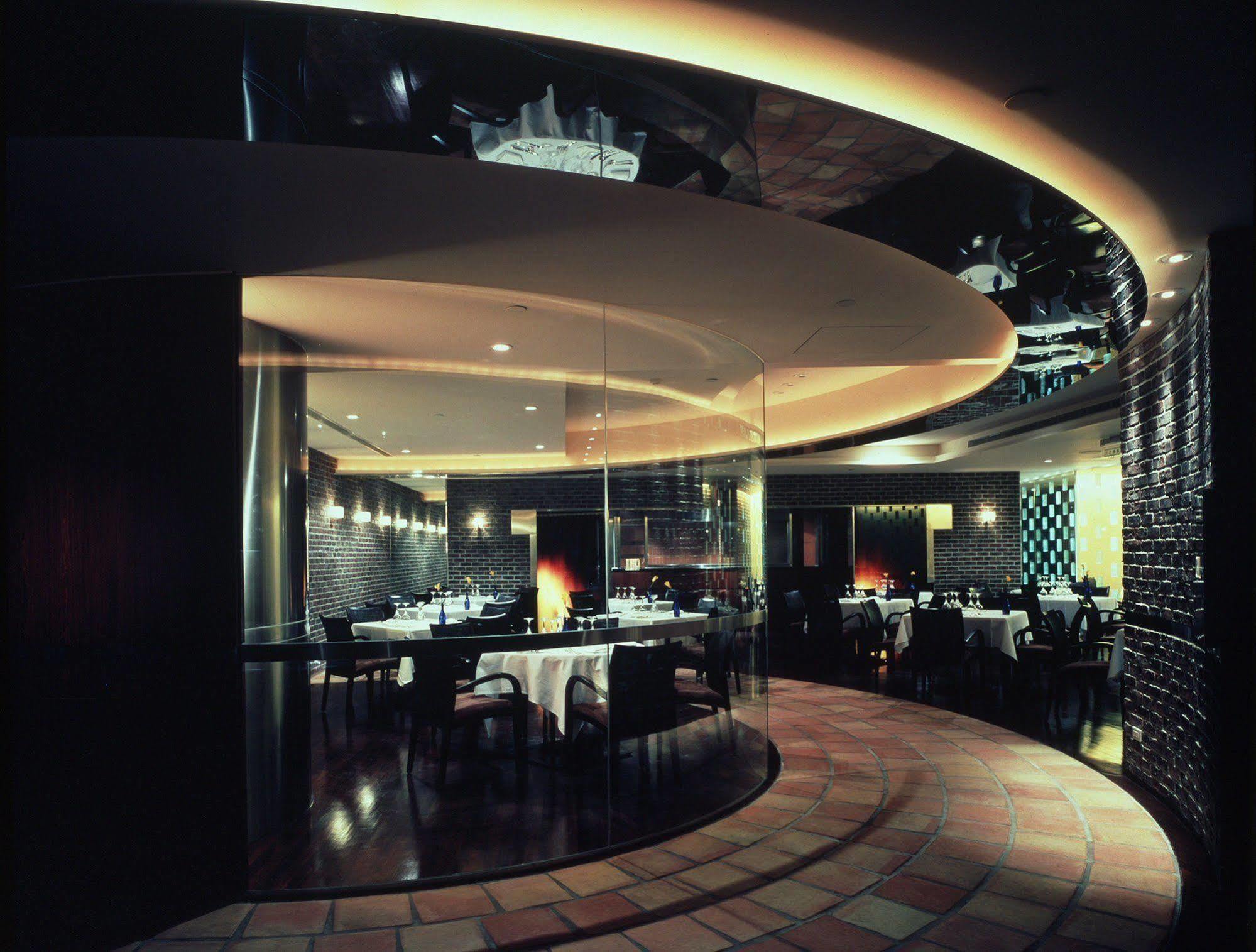 Regent Taipei Hotel Exterior photo The interior of the restaurant