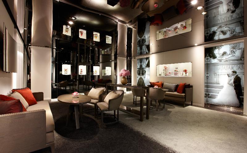 Regent Taipei Hotel Exterior photo The interior of the store